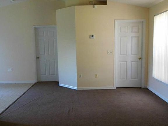 3rd image of 616 Dunlin Ln