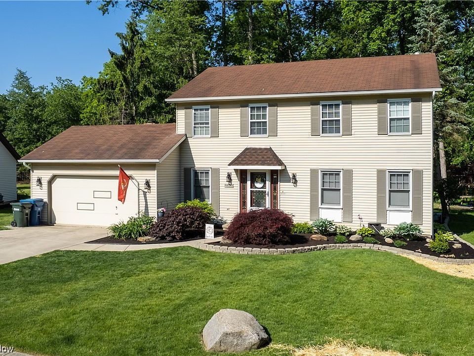 8554 Oakridge Dr, Olmsted Township, OH 44138 Zillow