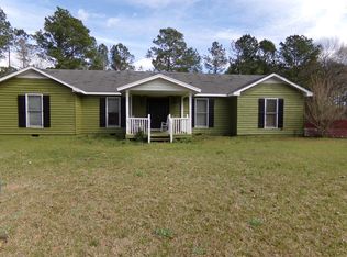 156 Charleston Dr, Americus, GA 31709