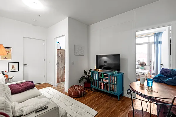 Rented by CCM Property Management LLC | media 9