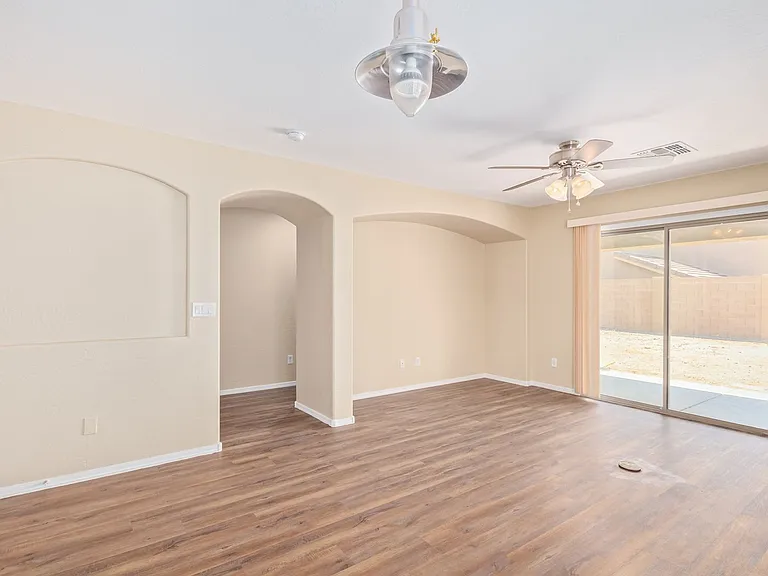 23809 W Adams St — Photo 6