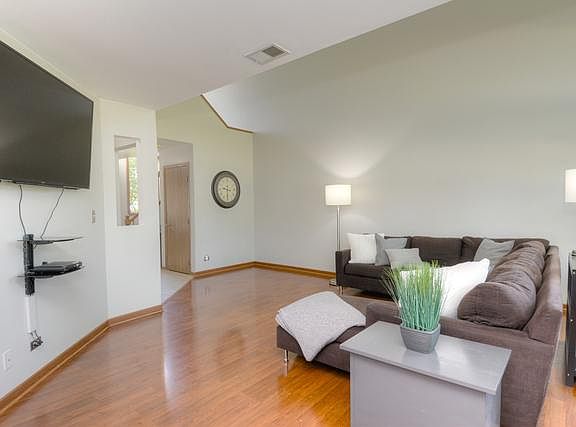 5th image of 1515 Chatfield Ct