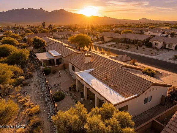 1858 W Placita De Agosto, Green Valley, AZ 85622