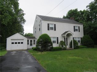 1076 Windsor Ave, Windsor, CT 06095