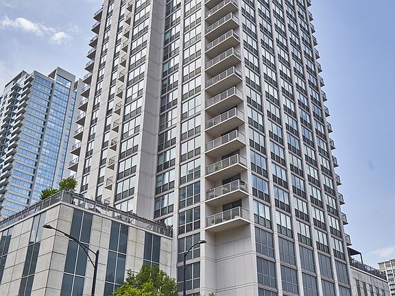 2nd image of 200 W Grand Ave #Penthouse
