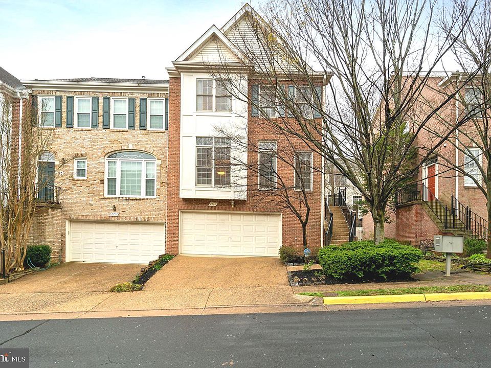 1st image of 2710 Earls Ct