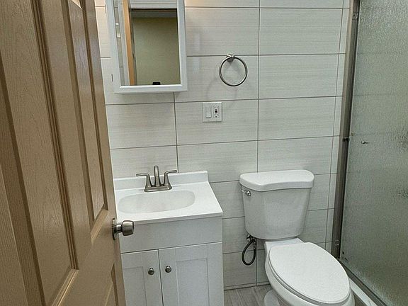 5th image of 191-01 Jamaica Ave #2