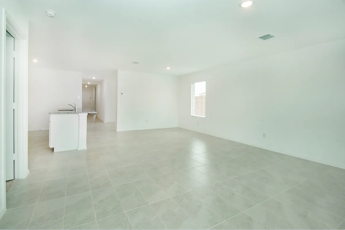 Building Photo - 2905 Kings Table Ct