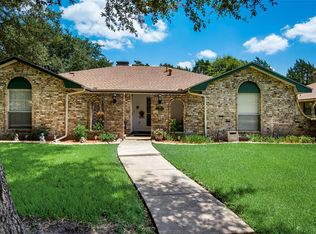 624 Robinlynn St, Mesquite, TX 75149