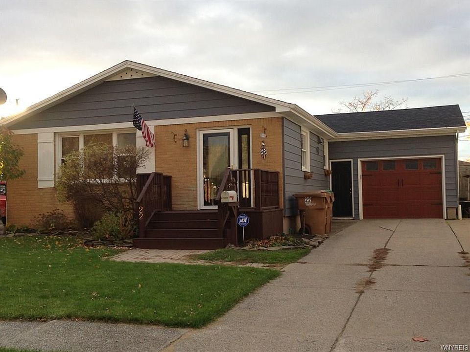 1st image of 22 Louise Dr
