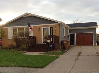 22 Louise Dr, Buffalo, NY 14227