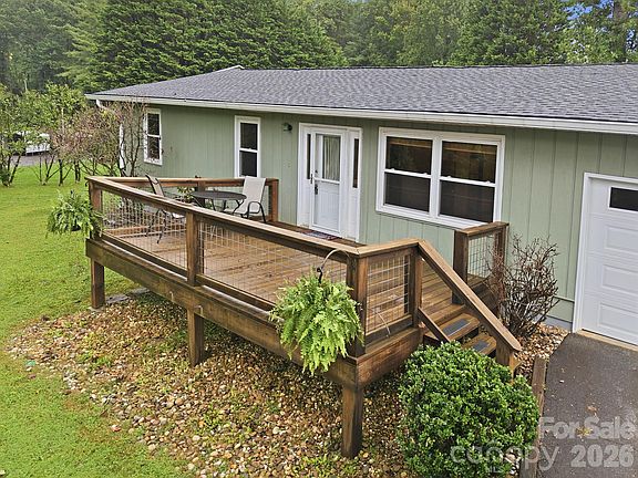 2nd image of 62 Hunters Field Ln