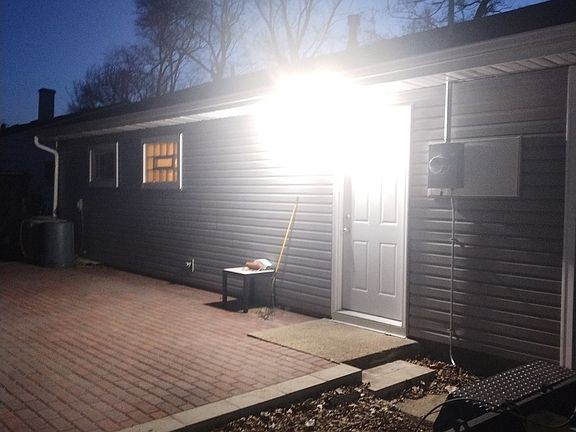 5th image of 15133 N Honore Ave