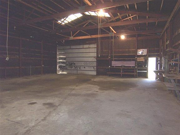 3rd image of 28672 E 64th Ave