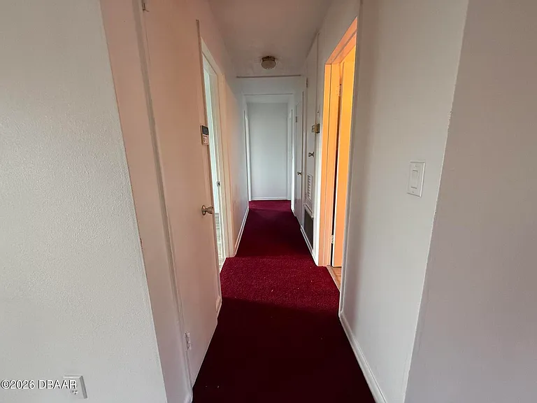 1032 Frost Ln — Photo 6