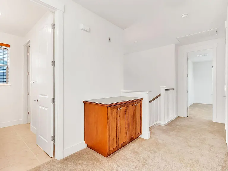 1433 Freeman Ln — Photo 15