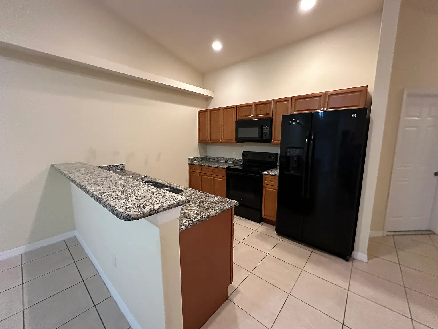 3414 SW 7TH PL — Photo 2