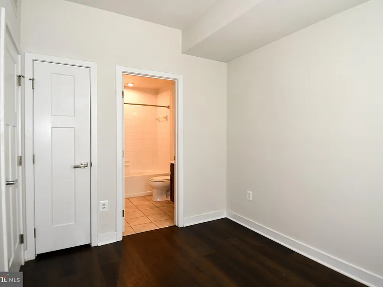 4917 Crest View Dr — Photo 37