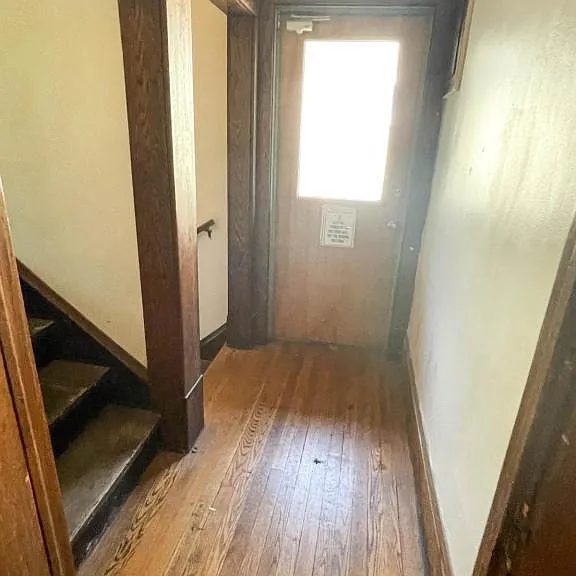 207 Kelvin Pl — Photo 9