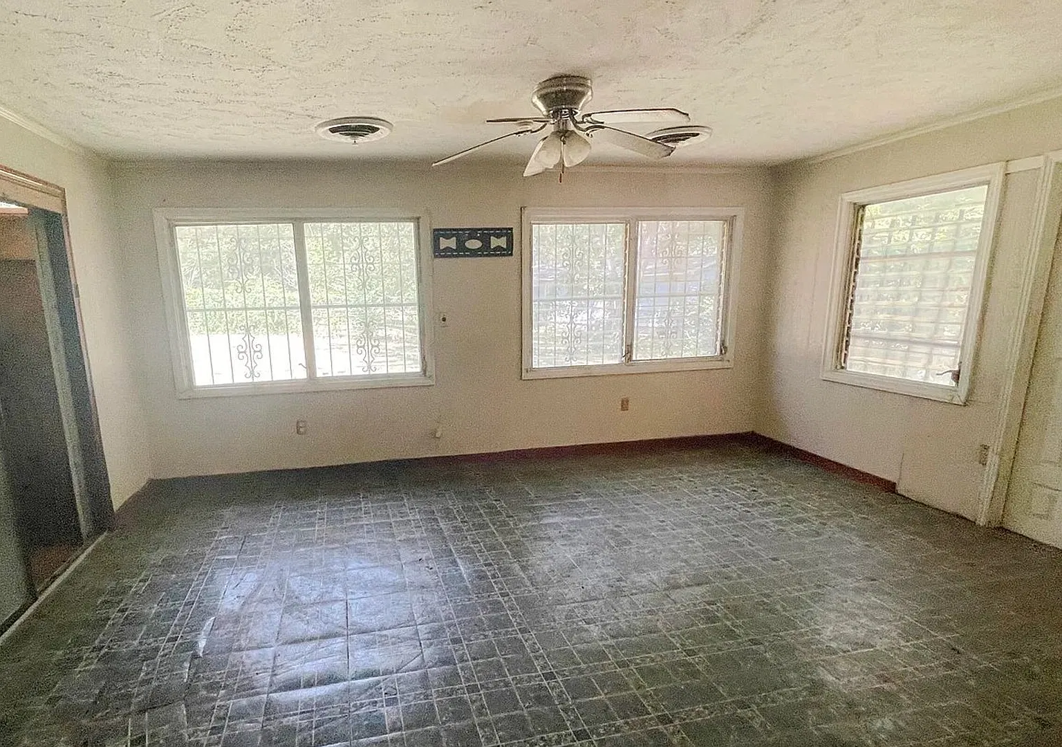 4113 Oakhill Drive Jackson, MS 39206 — Photo 2