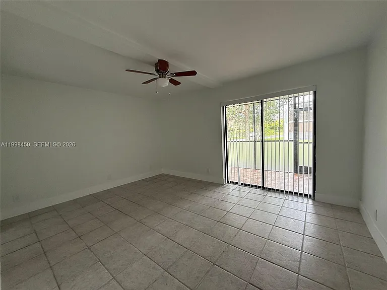 155 Lakeview Dr #101 — Photo 20