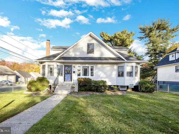 221 Stiles Ave, Maple Shade, NJ 08052