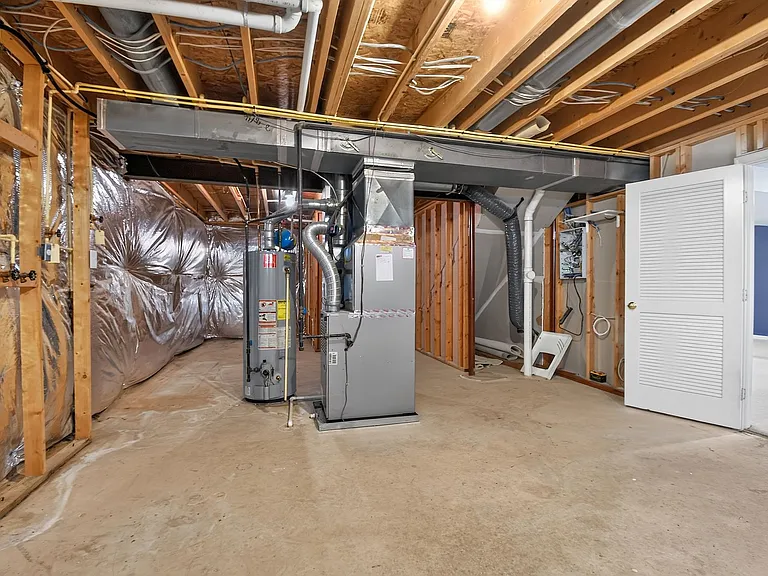15509 Marsh Overlook Dr — Photo 31