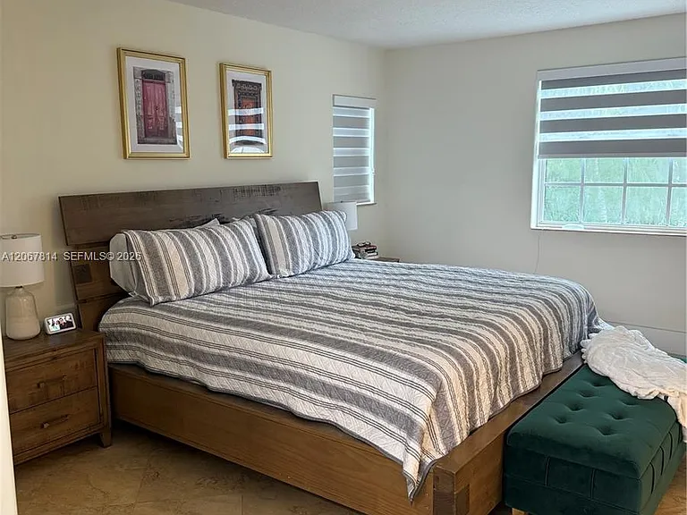 15158 NW 89th Ave — Photo 32