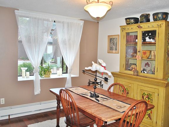 3rd image of 12 Cortez Dr
