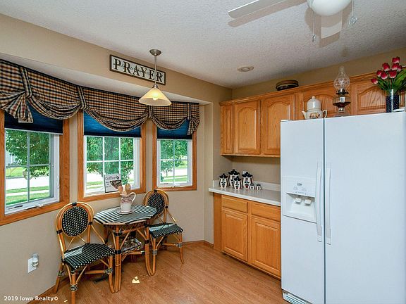 5th image of 618 Golfview Dr