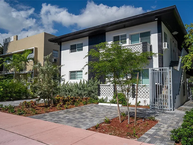 1120 Euclid Ave #7 — Photo 3