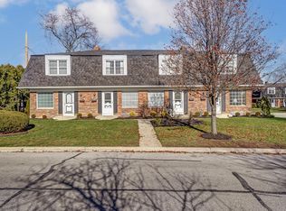 1092 Folkestone Rd, Columbus, OH 43220