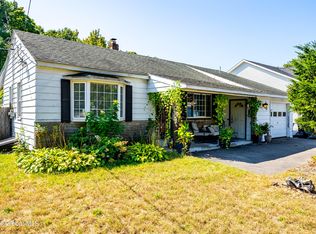 70 Gipp Rd, Albany, NY 12203