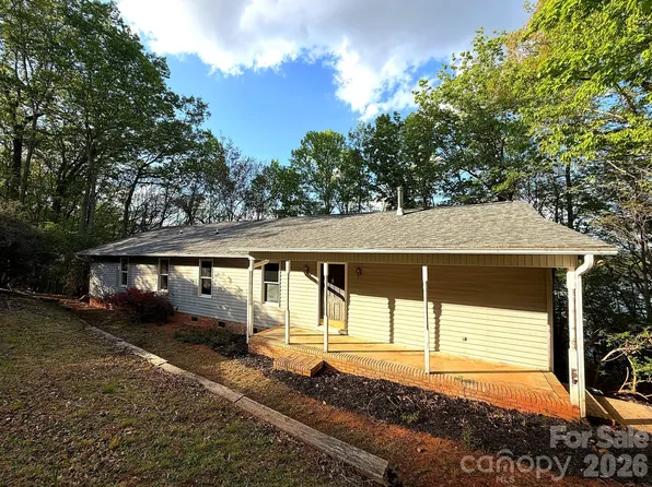 42484 Moonshine Dr, New London, NC 28127
