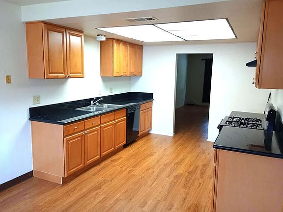 5th image of 1320 N San Gabriel Ave