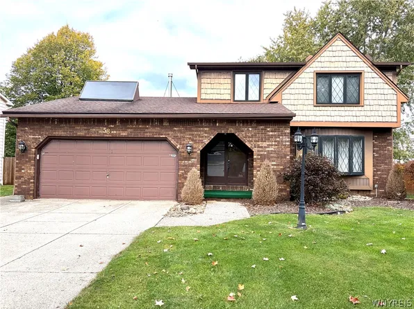 58 Smallwood Dr, West Seneca, NY 14224