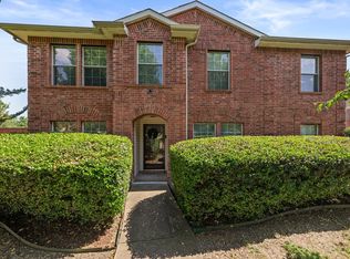 712 Forest Crk, Desoto, TX 75115
