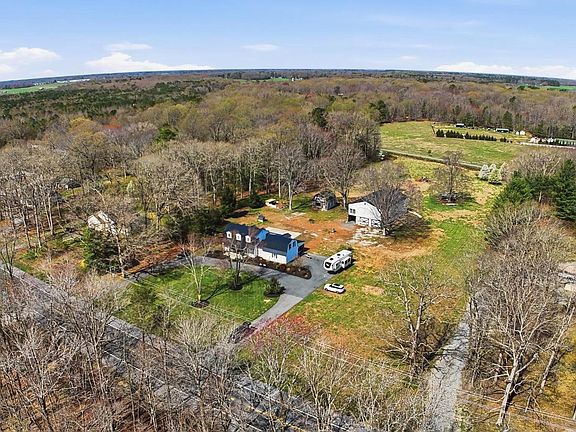 5th image of 11326 Shawnee Rd