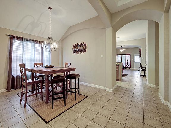 4th image of 3737 Turetella Dr