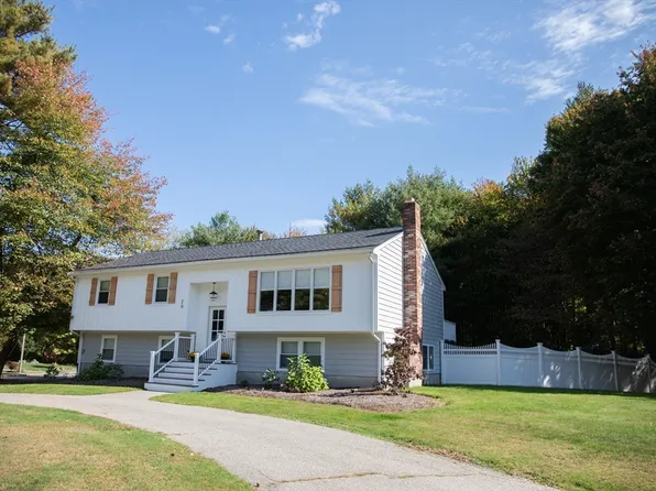 20 Paddock Rd, South Easton, MA 02375
