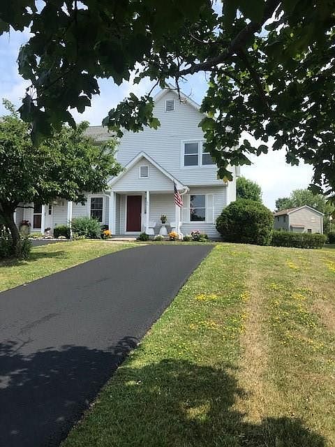 1st image of 46 Old Meadow Ct