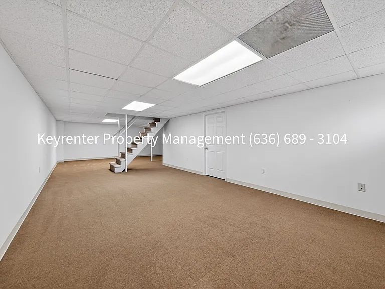 15362 Olive Blvd — Photo 30