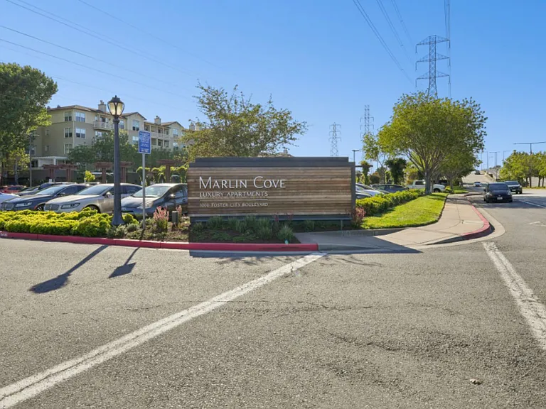 Marlin Cove Apartments — Photo 41