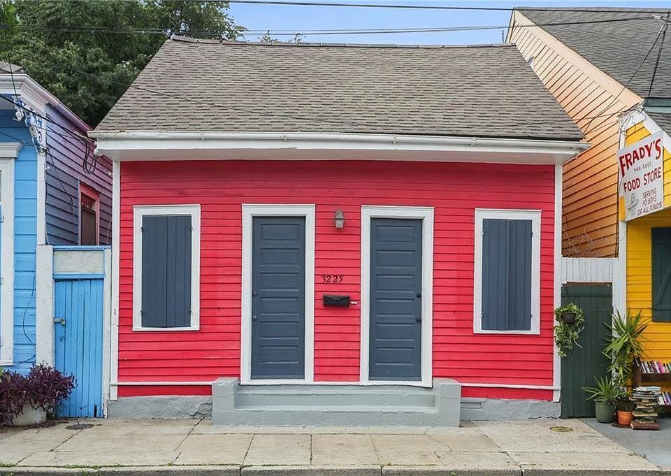 1st image of 3225 Dauphine St