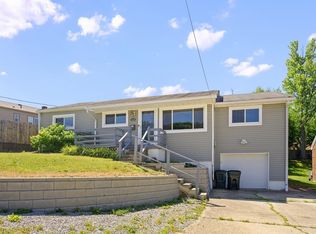 2565 Dolphin Dr, Cincinnati, OH 45239