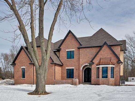 2nd image of 1935 Strenger Ln
