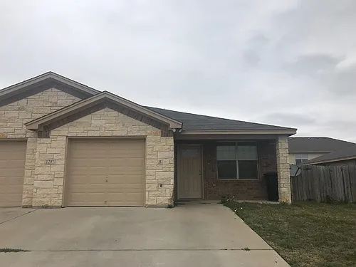 1207 Cavalry Ln #B Photo 1