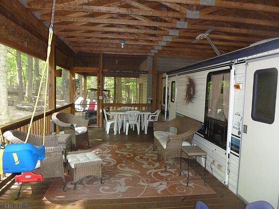 5th image of 132 Dogwood Dr