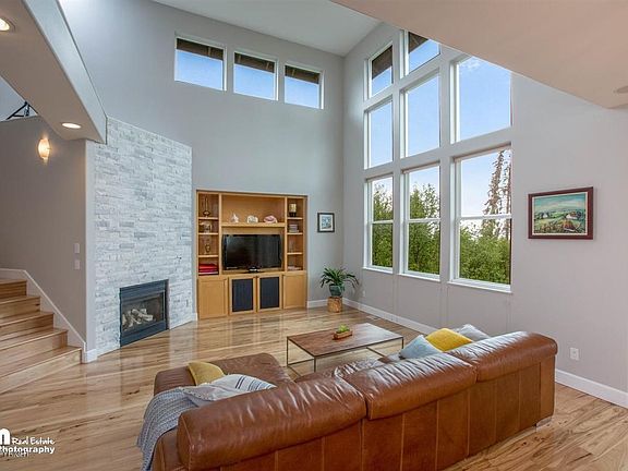 4th image of 4935 Cape Seville Dr