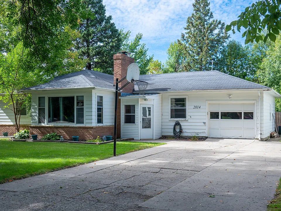 2014 Chestnut St